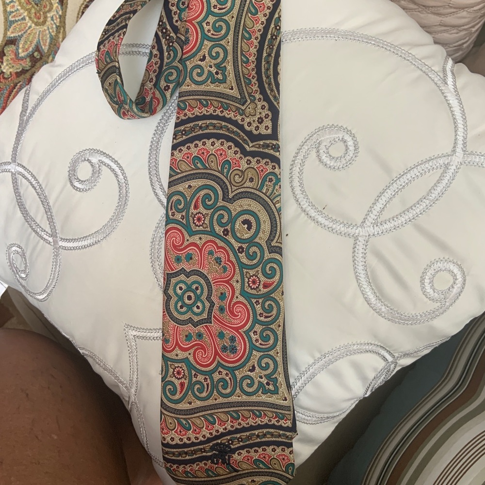 Vintage Countess Mara 100% Silk Tie Multi